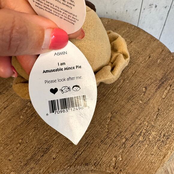 Jellycat Mince Pie NEW! FAST SHIP Jellycat Amuseables Mince Pie RETIRED Jellycat - Picture 5 of 6